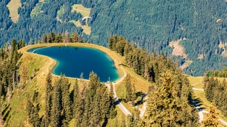 Photo of aerial view of village Kaprun, Kitzsteinhorn glacier, Austria.