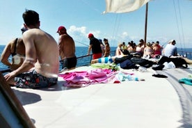 Passeio de barco de 4 horas com pesca, almoço e bebidas ilimitadas em Nessebar