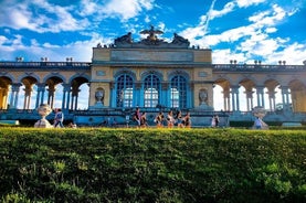 Divertente e mobile caccia al tesoro nel Parco del Castello di Schönbrunn