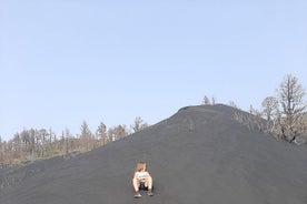 タホガイテ火山と夕日を眺めるプライベート体験