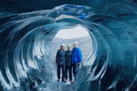 Katla Eldfjall íshellaferð á ofurjeppa frá Vík