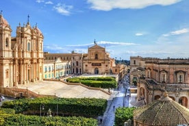 Noto Private Tour von Syrakus mit sizilianischem "Arancino"