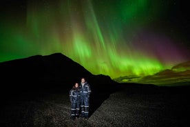 Reykjavik: Northern Lights Tour with Private Photographer