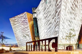 Tour Selciato del gigante, esperienza Titanic Belfast e Dark Hedges da Dublino