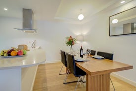 Cleyro Serviced Apartments - Finzels Reach