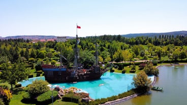 photo of a beautiful view at Clandras Bridge and fountain in Uşak, Turkey.