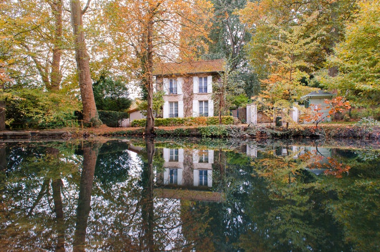 Photo of Autumn wonderland - Chatenay Malabry, France.