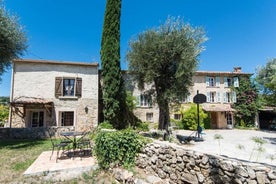 Studio indépendant dans mas provencal