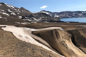 미바튼 호수에서 출발하는 Askja Caldera와 Viti Crater 4x4 투어