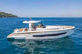 Private tour in Premium Yacht from Sorrento to Capri and Positano