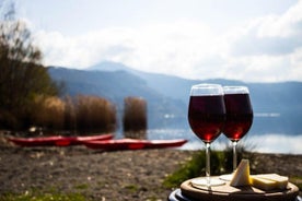 Tour de Caiaque Castel Gandolfo com degustação de vinhos e alimentos