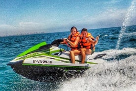 Valencia Jet-Ski-Verleih und Zugang zum Beach Club mit Pool