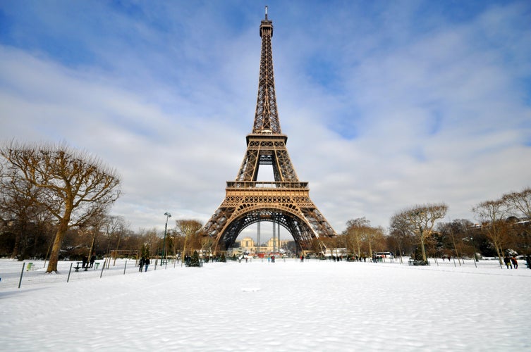 Snow in Paris.jpg