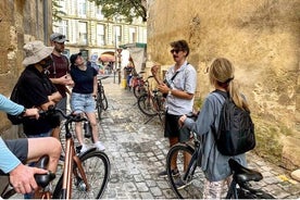 The Best of Bordeaux: E-Bike Tour with Pétanque & Appetizers