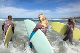 Entrenamiento de surf para grupos pequeños en Oporto con fotos