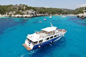 Menorca Blava barco día en el mar