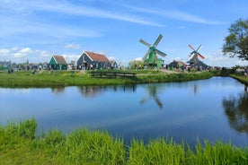 Excursion from Amsterdam to the windmills of Zaanse Schans