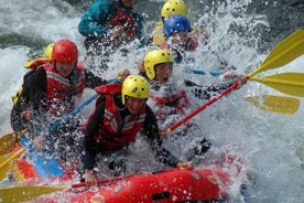 Avventura di rafting in acque bianche a Dagali