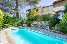 T3 Rez de Jardin, Piscine Privée