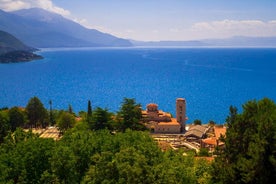 Flutningur frá Skopje til Tírana með hálfs dags skoðunarferð um Ohrid