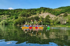 Einkakajakferð á Pancharevo vatninu