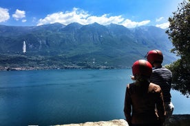 Visite autoguidée d'une journée en scooter de Garde au départ de Riva del Garda