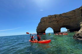 Aventure SUP dans les grottes de Benagil