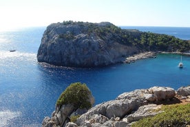 Passeio de barco para Anthony Quinn, Kallithea e Traganou Bays