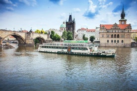 Déjeuner-croisière sur la Vltava à Prague