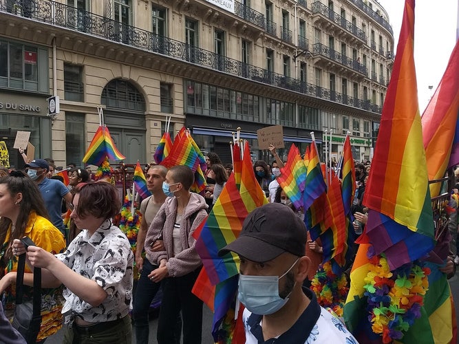 Pride_2020_-_04_juillet_-_Paris_-_pleins_de_rainbows.jpg