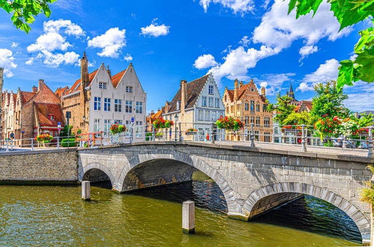 Carmersbrug Carmelite Bridge across Langerei canal,.jpg