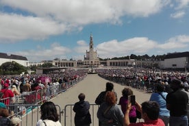 Fátima Sanctuary 和 Pastorinhos 村，从科英布拉出发半天