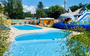 Logement, rez-de-jardin d’une maison, orée du bois