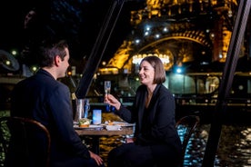 Bootsfahrt mit Abendessen mit 3-Gängen auf Seine der Marina de Paris