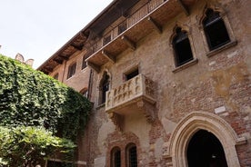 A Charming Verona Small Group Stress Free City Tour with a Local Guide