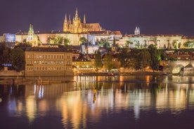 Einkaflutningur frá Passau til Prag með 2 klukkustunda skoðunarferð með staðbundnum ökumanni