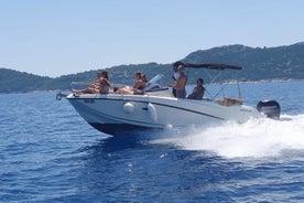 Ganztägige Elafiti-Inseln Private Schnellboot-Tour mit Quicksilver 675