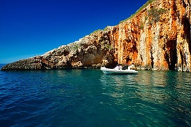 Excursão de barco particular pelas ilhas Red Rocks & Pakleni