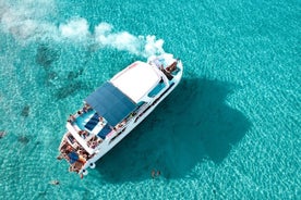 Croisière au coucher du soleil au Blue Lagoon avec dîner barbecue + prise en charge à l'hôtel de Paphos