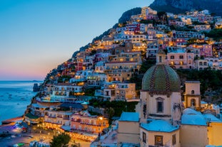 Best Time To Visit the Amalfi Coast in Italy: Tips and Advice