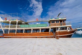 Crucero por toda la bahía de Boka con el barco Knez Lipovac