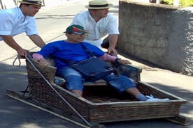 Geführte Rodelfahrt und Weinprobe auf Madeira