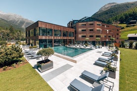 Castello Falkner Chalets & Residences