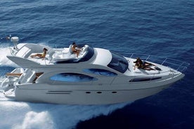 Tour privato di yacht di lusso a Barcellona