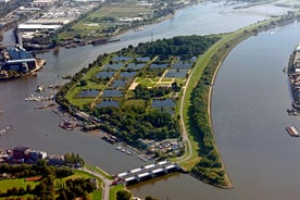 Beautiful view of Hamburg city center with town hall and Alster river, Germany.