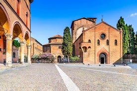 Walking tour unveiling Bologna