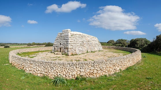 Naveta des Tudons, prototalayotic, Ciutadella, Menorca, Balearic Islands, Spain
