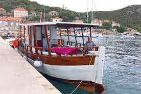 Excursión en barco a las cuevas azul y tres verdes desde Dubrovnik