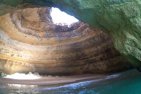 Bootsfahrt durch die Grotte von Benagil