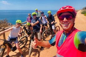 Algarve: visita guiada turística de Lagos con bicicletas eléctricas